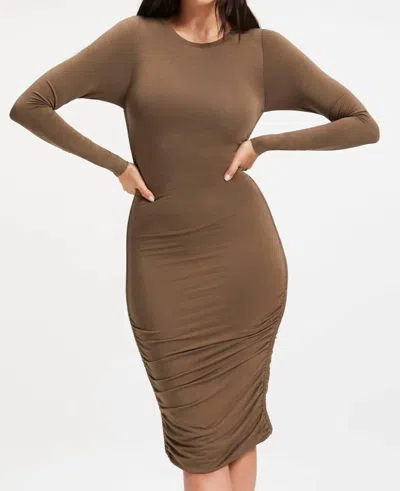 Good American Slinky Ruched Dress In Olive In Brown