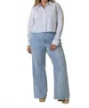 Good American Stripe Cropped Uniform Shirt - Plus In White In White
