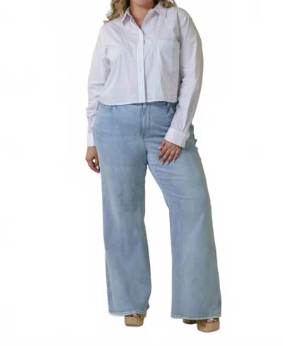 Good American Stripe Cropped Uniform Shirt - Plus In White In Blue