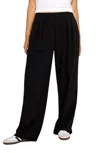 Good American Suiting Good 90's Pleated Trouser In Black001 In Multi