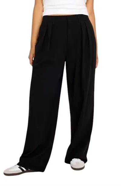 Good American Suiting Good 90's Pleated Trouser In Black001 In Multi