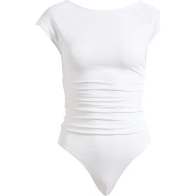 Good American Super Stretch Open Back Bodysuit In White