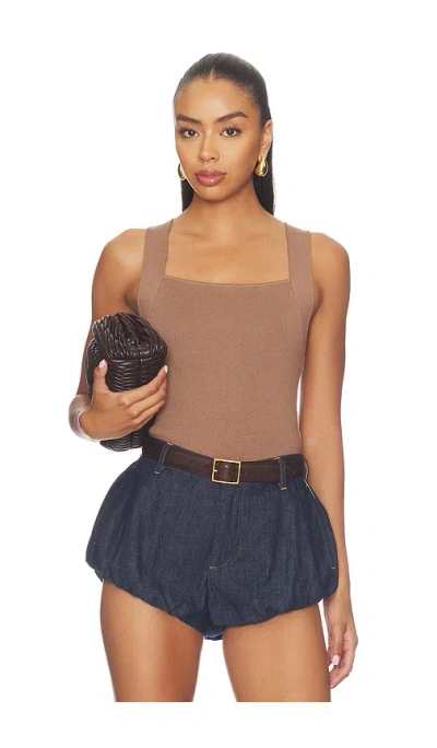 Good American The Rib Strappy Tank Top In Brown