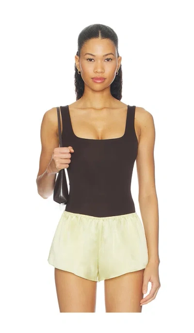 Good American The Sculpting Modern Tank Top In Black