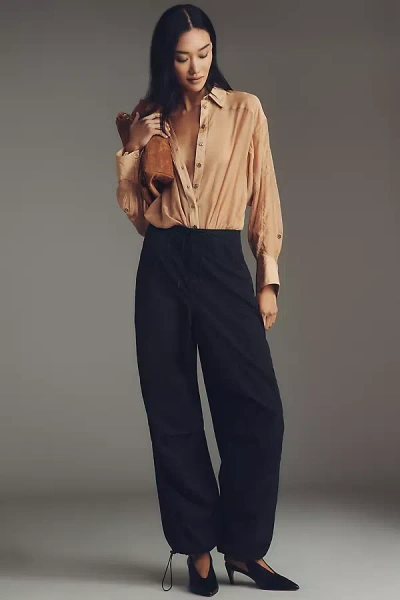 Good American Twill Parachute Pants In Brown