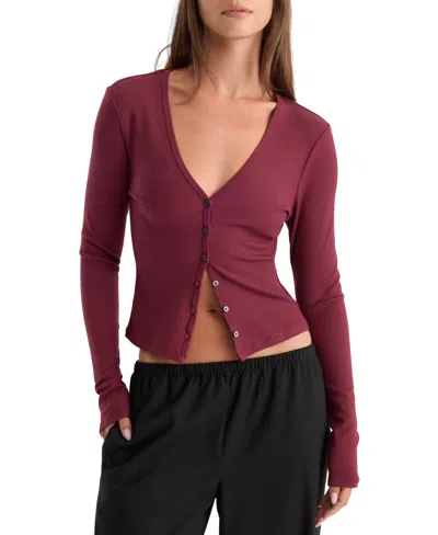 Good American The Rib V Neck Cardigan Tee In Burgundy