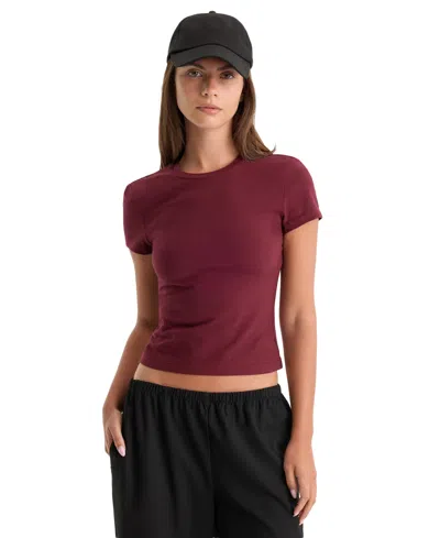 Good American The Baby Tee In Burgundy