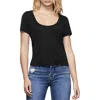 GOOD AMERICAN WOMENS RIBBED BOAT NECK T-SHIRT
