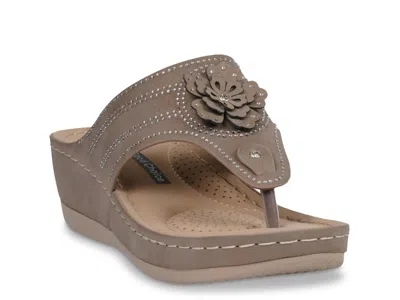 Good Choice Cora Wedge Sandal