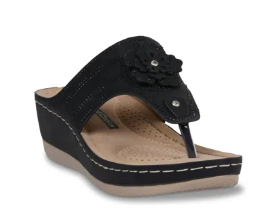 Good Choice Cora Wedge Sandal In Black