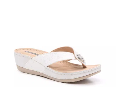 Good Choice Dafni Wedge Sandal In White