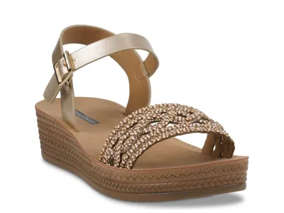 Good Choice Fay Wedge Sandal In Gold
