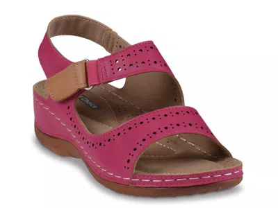 Good Choice Foster Wedge Sandal In Pink