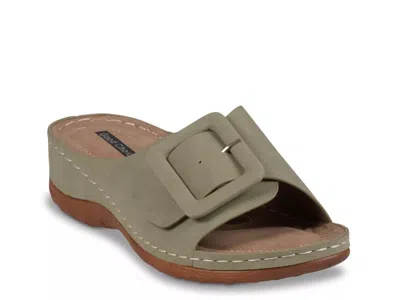 Good Choice Hamden Wedge Sandal In Green