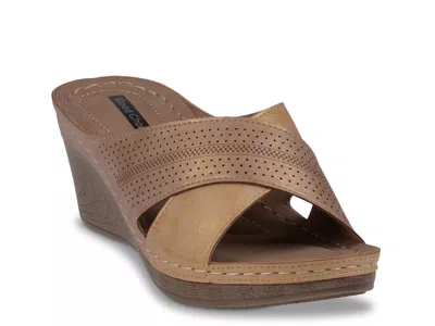 Good Choice Hayden Wedge Sandal In Brown