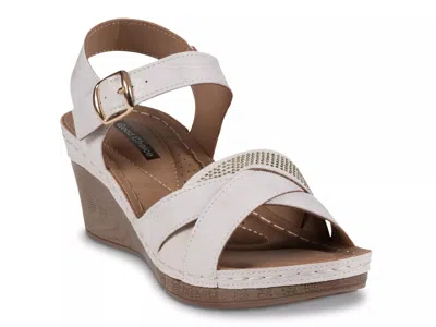 Good Choice Monaco Wedge Sandal In White