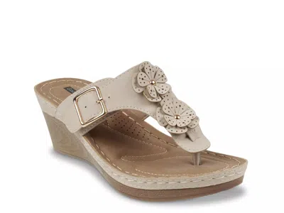 Good Choice Narbone Wedge Sandal In Brown