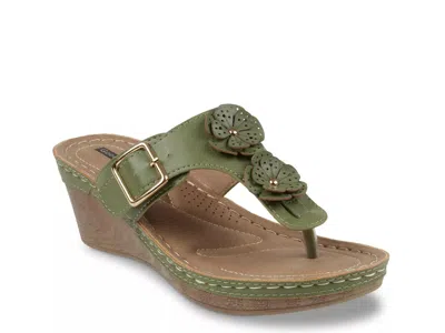 Good Choice Narbone Wedge Sandal In Green