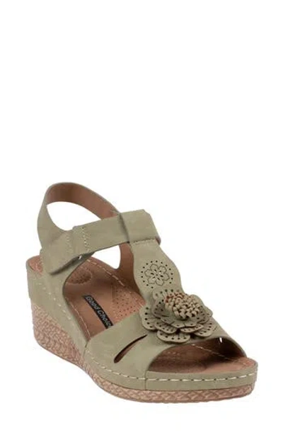 Good Choice New York Chirp Wedge Sandal In Green