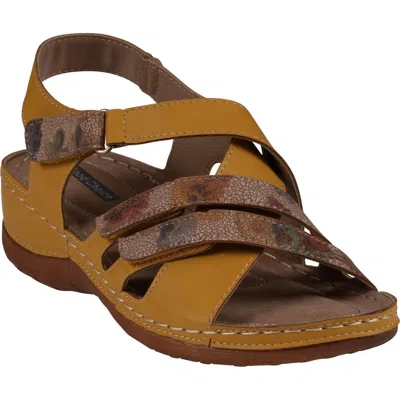 Good Choice New York Dalary Ankle Strap Sandal In Yellow