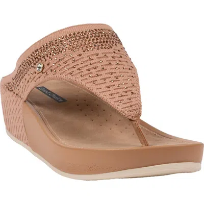 Good Choice New York Evanti Wedge Sandal In Brown