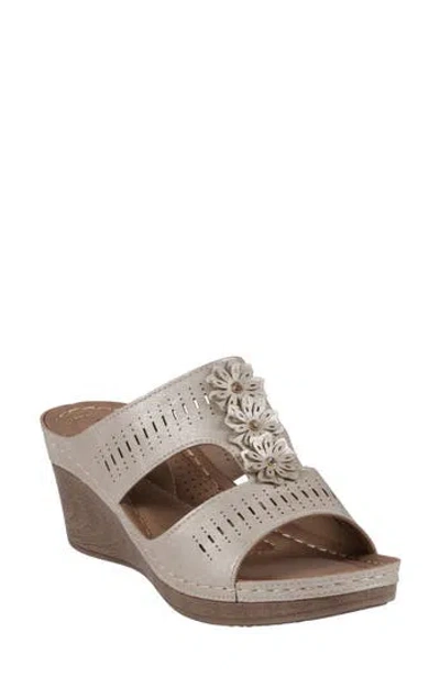 Good Choice New York Lisette Platform Wedge Slide Sandal In Ice