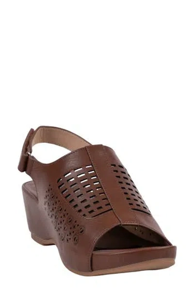 Good Choice New York Mahina Wedge Sandal In Burgundy