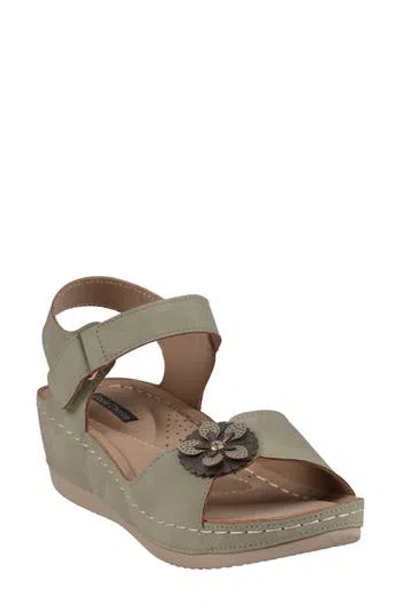 Good Choice New York Maxwell Ankle Strap Platform Wedge Sandal In Green