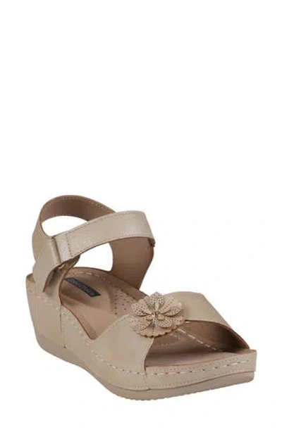 Good Choice New York Maxwell Ankle Strap Platform Wedge Sandal In Off White