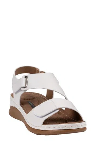Good Choice New York Merisa Sandal In White