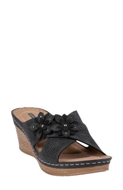 Good Choice New York Nylie Platform Wedge Slide Sandal In Black