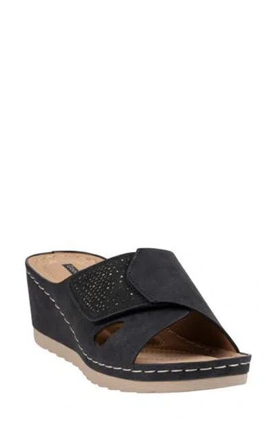 Good Choice New York Savina Wedge Slide Sandal In Black