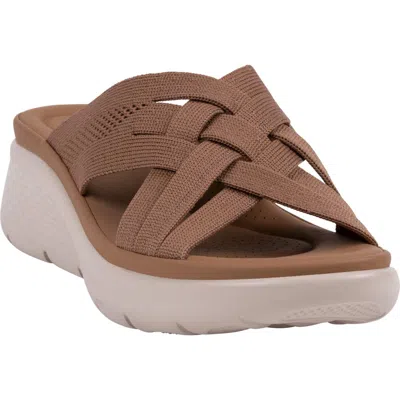 Good Choice New York Sellena Slide Sandal In Brown
