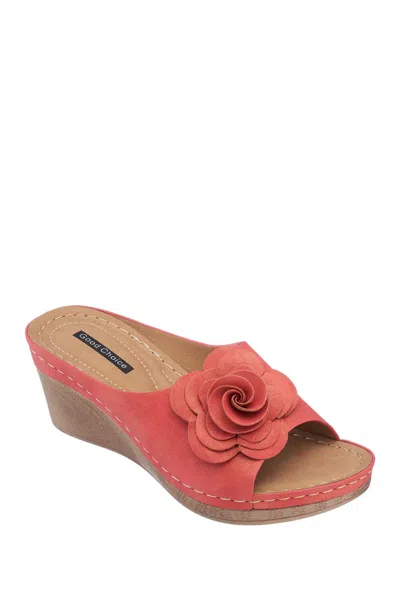 Good Choice New York Tokyo Floral Wedge Sandal In Red