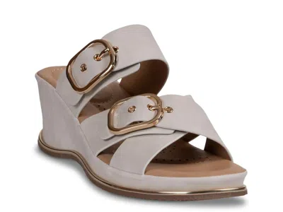 Good Choice Olana Wedge Sandal In Gray