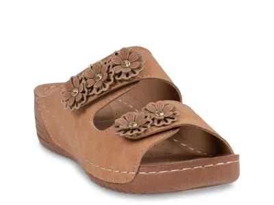 Good Choice Raelyn Wedge Sandal In Animal Print