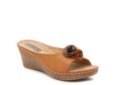 Good Choice Sydney Wedge Sandal In Brown