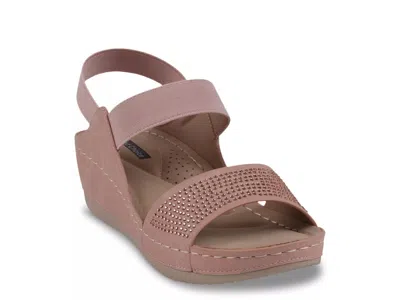 Good Choice Tammy Wedge Sandal In Pink