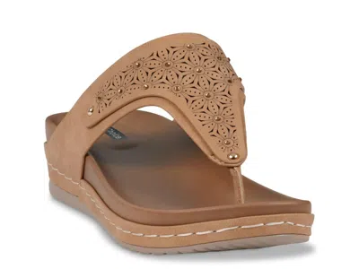 Good Choice Tani Wedge Sandal In Brown