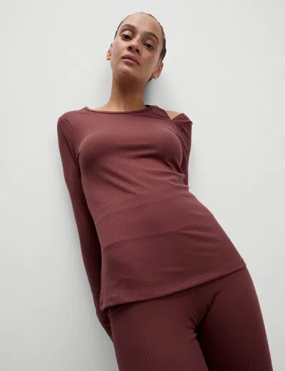 Goodmove Women's Rib Cold Shoulder Fitted Yoga Top In Brown