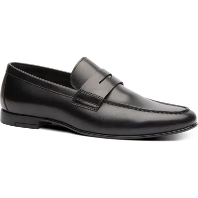 Gordon Rush Morgan Moc Toe Penny Loafer In Black