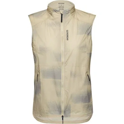 Gorewear Concurve Cloud Windbreaker Vest In Multi