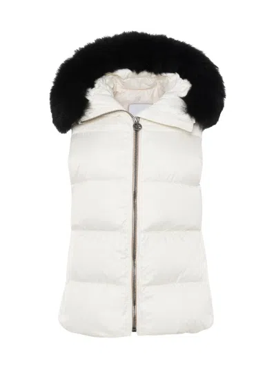 Gorski Women's Apres-ski Vest With Detachable Toscana Shearling Lamb Hood Trim In Black