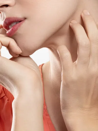 Goshwara Mélange Rock Crystal And Agate Earrings In Neutral