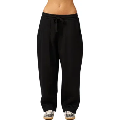 Gottex Beach Life Cozy Coast Airport Princess Seam Sweatpants In Black