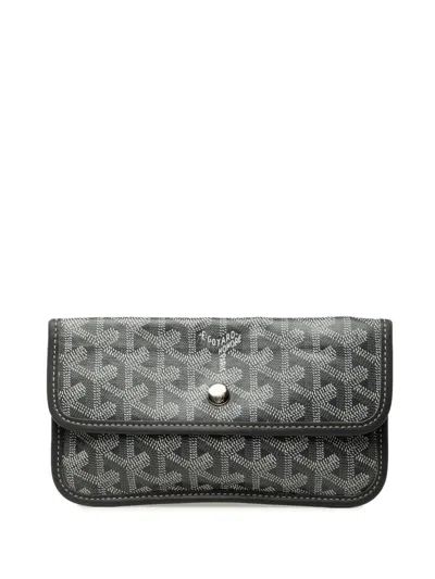 Pre-owned Goyard 2000-2026 Ine Saint Louis Pouch In Grey