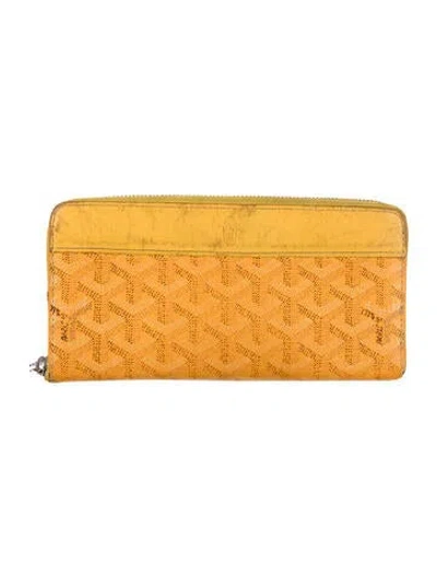 Pre-owned Goyard 2010 Matignon Continental Continental Wallet In Yellow