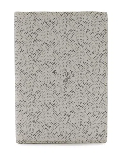 Pre-owned Goyard 2010-2026 Ine Grenelle Passport Cover In White