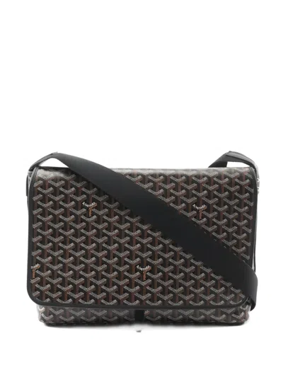 Pre-owned Goyard 2010s Capetien Mm Shoulder Bag In Brown