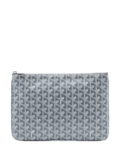 Pre-owned Goyard 2015 Ine Senat Mm Clutch Bag In Gray